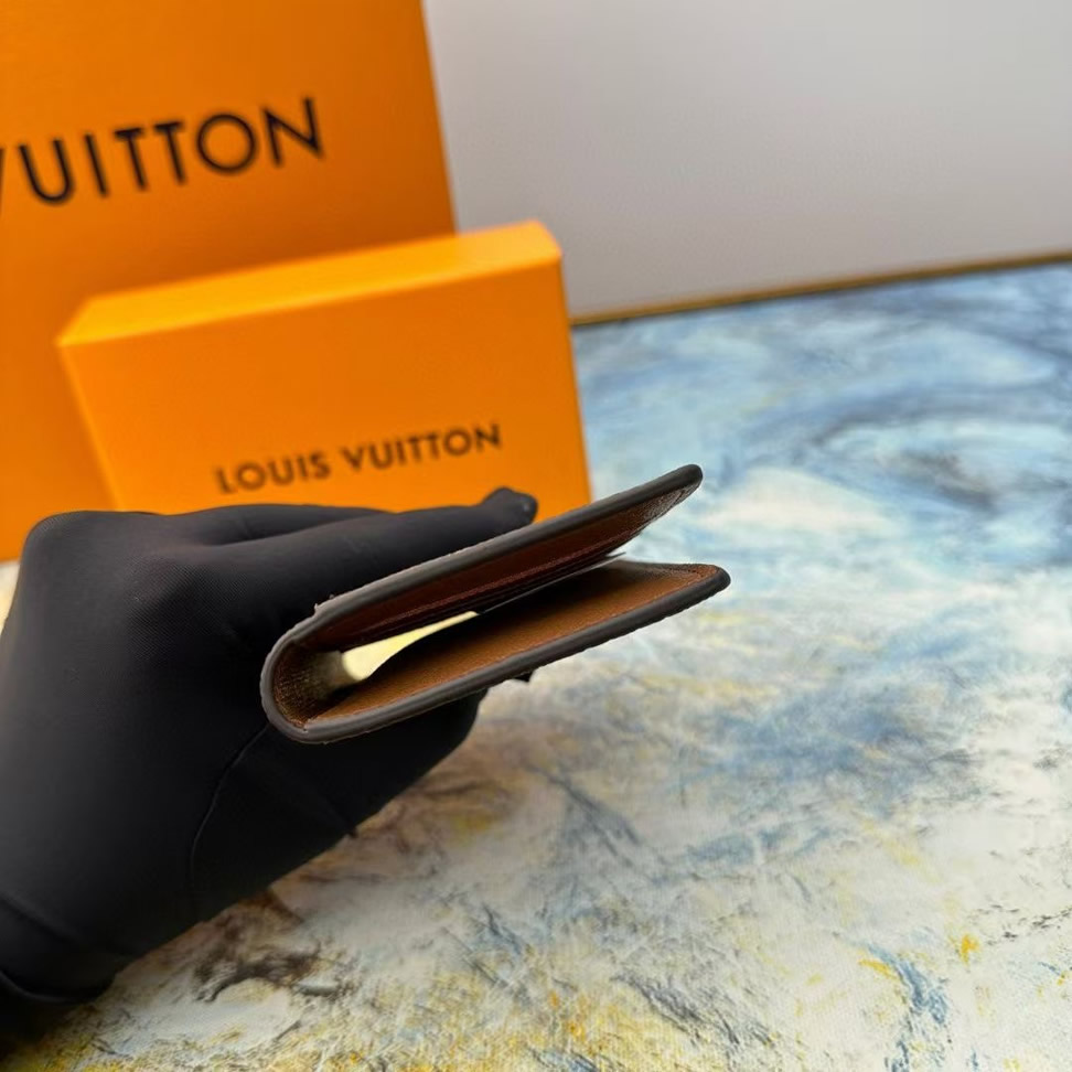 ルイヴィトン モノグラム ポルトフォイユ・ヴィクトリーヌ 二つ折り財布 ミニ財布 レディースm63144