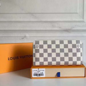 ルイヴィトン モノグラム ファスナー二つ折り財布 m60017