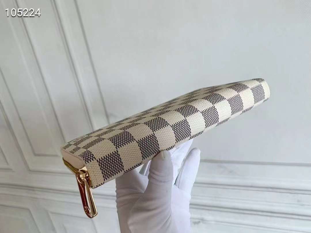 ルイヴィトン モノグラム ファスナー二つ折り財布 m60017