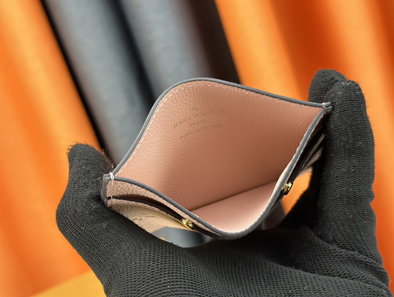 ルイヴィトン モノグラム 名刺入れ クレジットカード 財布 m69174