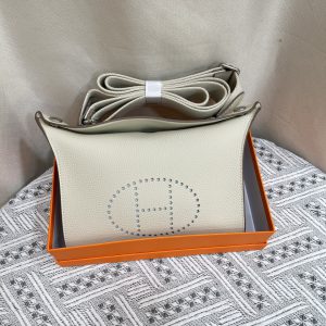 エルメス エヴリン 21 アマゾーヌ tpm トリヨンクレマンス シルバー金具 w刻印 ショルダーバッグ he012