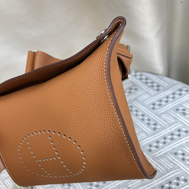 エルメス エヴリン 21 アマゾーヌ tpm トリヨンクレマンス シルバー金具 w刻印 ショルダーバッグ he013