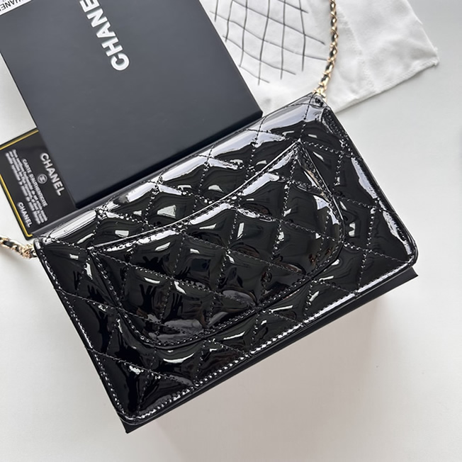 シャネル クラシック チェーンウォレット マトラッセ ラムスキン ブラック ゴールド金具 ショルダーバッグ ch33814