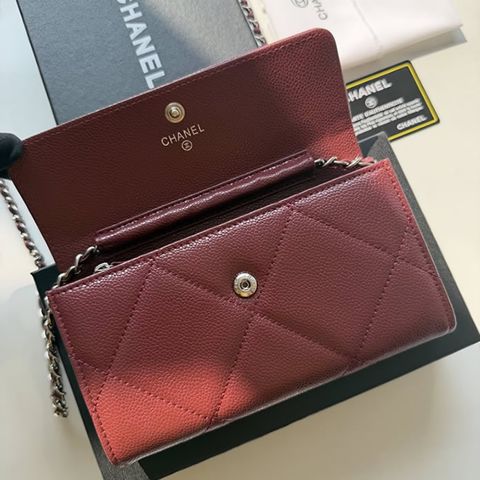 シャネル chanel 19 チェーンウォレット マトラッセ キャビアスキン ボルドー シルバー金具 星チャーム ショルダーバッグ ch