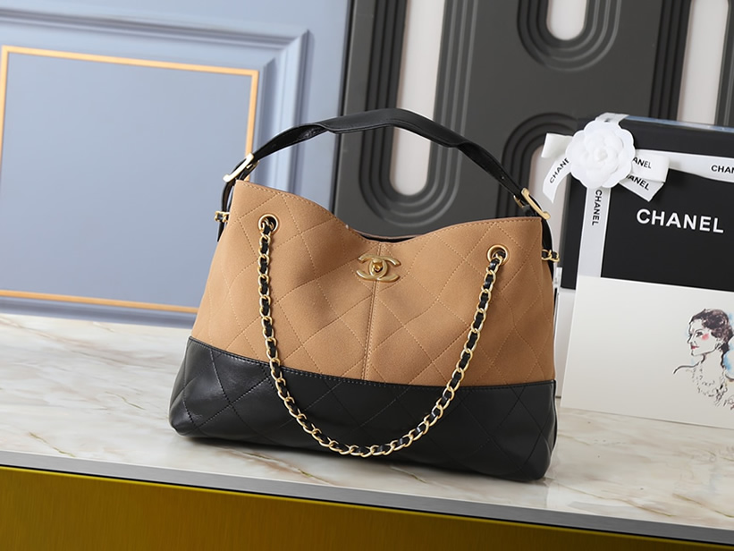 シャネル マトラッセ ラムスキン ラージ ホーボーバッグ ホワイト ゴールド金具 chas5634 (复制)