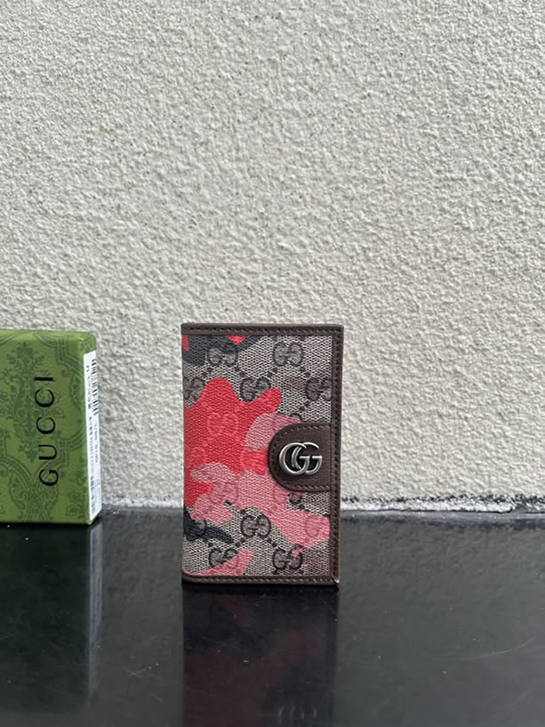 グッチ オフィディア ggスプリーム 迷彩柄 二つ折り カードケース ピンク guc834795