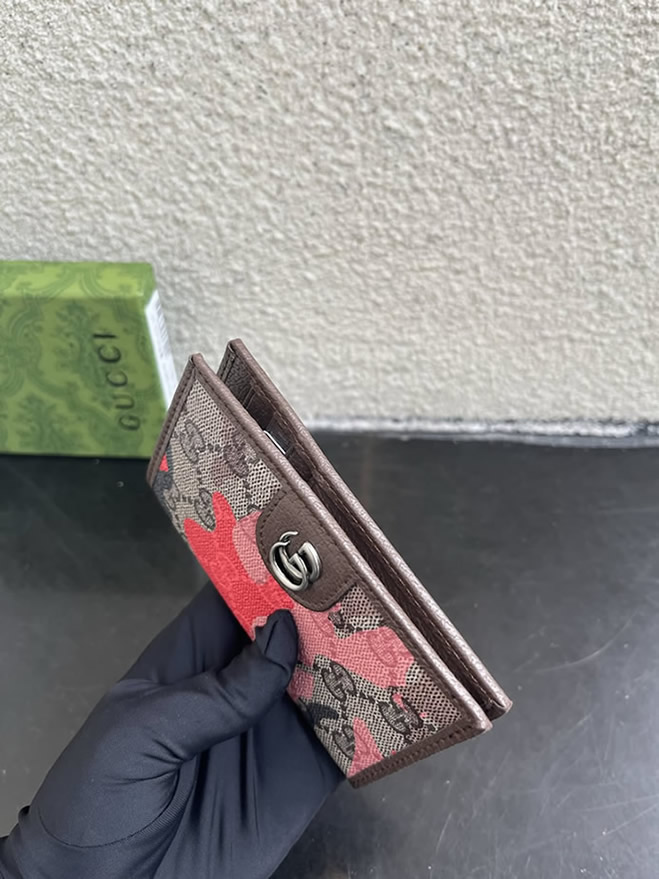 グッチ オフィディア ggスプリーム 迷彩柄 二つ折り カードケース ピンク guc834795