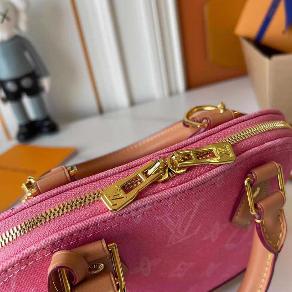 ルイヴィトン モノグラム アニマル 刺繍 カードケース パスケース 限定 m28322 (复制)