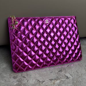 シャネル マトラッセ パテントレザー クラッチバッグ ブラック ゴールド金具 ch1112 (复制)