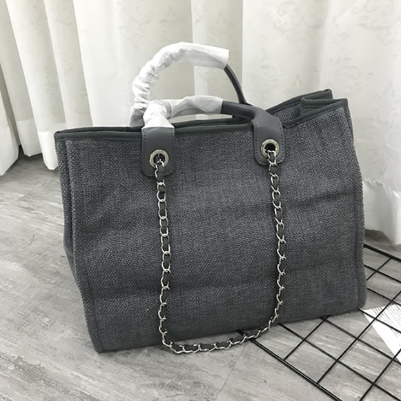 シャネル ドーヴィル ラージ トートバッグ グレー キャンバス シルバー金具 ch66942