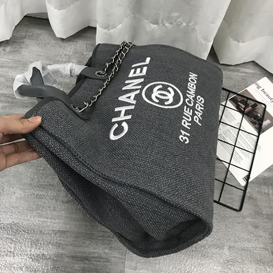 シャネル ドーヴィル ラージ トートバッグ グレー キャンバス シルバー金具 ch66942