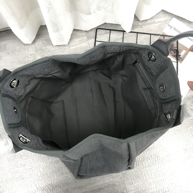 シャネル ドーヴィル ラージ トートバッグ グレー キャンバス シルバー金具 ch66942