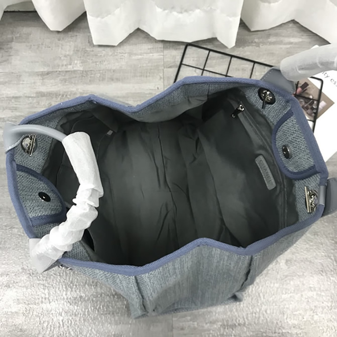 シャネル ドーヴィル ラージ トートバッグ グレー キャンバス シルバー金具 ch66942 (复制)