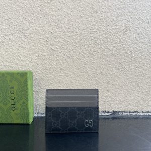 グッチ ggスプリーム キャンバス カードケース グレー/ブラック シルバー金具 guc795230