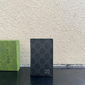 グッチ ggスプリーム キャンバス カードケース グレー/ブラック シルバー金具 guc795230 (复制)