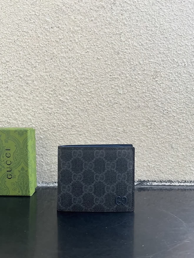 グッチ ggスプリーム キャンバス 二つ折り財布 ネイビー/ブラック ブルー金具 guca768248