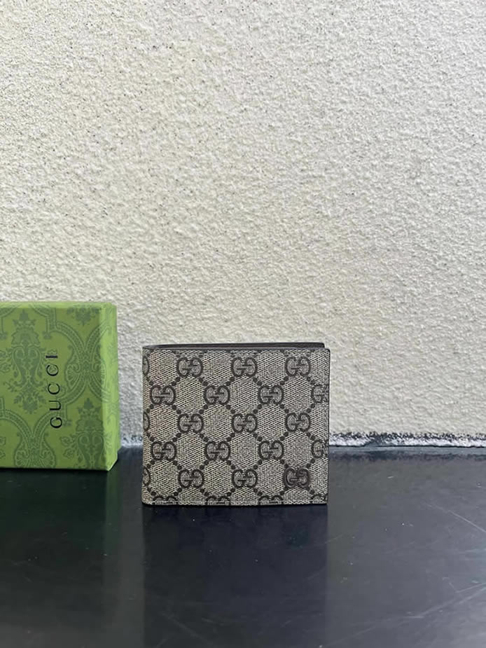 グッチ ggスプリーム キャンバス 二つ折り財布 ベージュ/エボニー guc768243