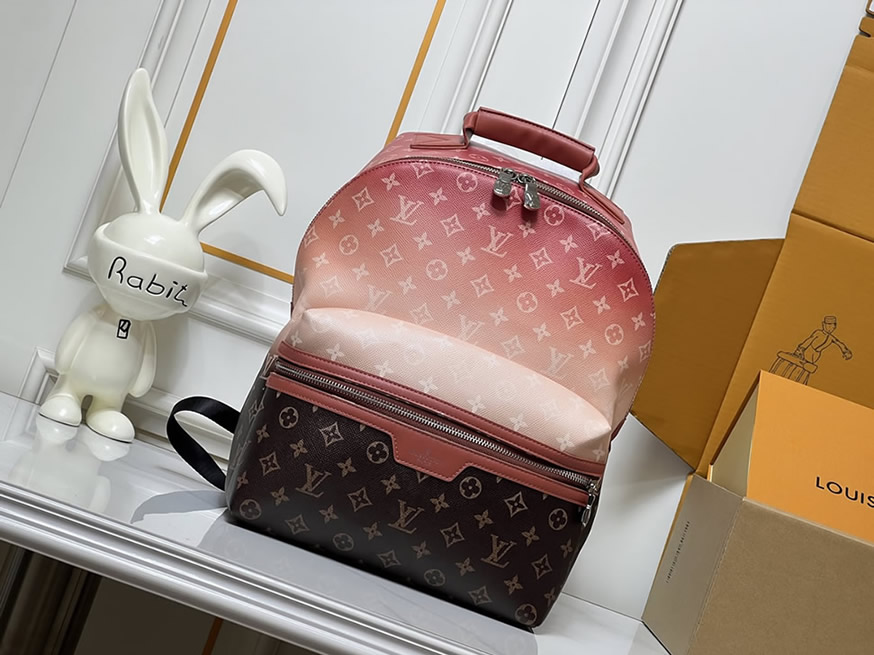 ルイ・ヴィトン モノグラム・グラディエント バックパック ピンク/ブラウン m28025