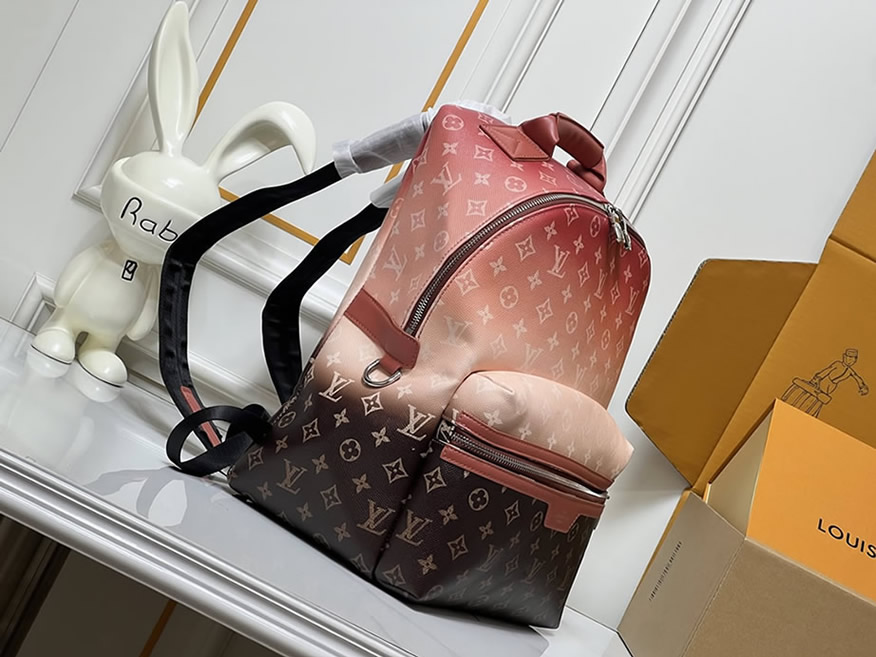 ルイ・ヴィトン モノグラム・グラディエント バックパック ピンク/ブラウン m28025