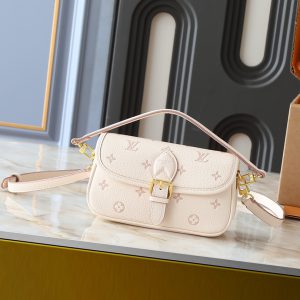 ルイ・ヴィトン マイクロ・メティス モノグラム・アンプラント クリーム / ローズ m13642