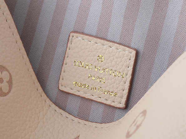ルイ・ヴィトン マイクロ・メティス モノグラム・アンプラント クリーム / ローズ m13642