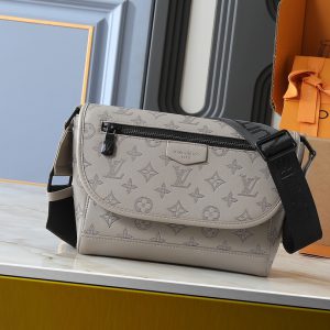 ルイ・ヴィトン デュオ・メッセンジャー モノグラム・シャドウ グレー m14912
