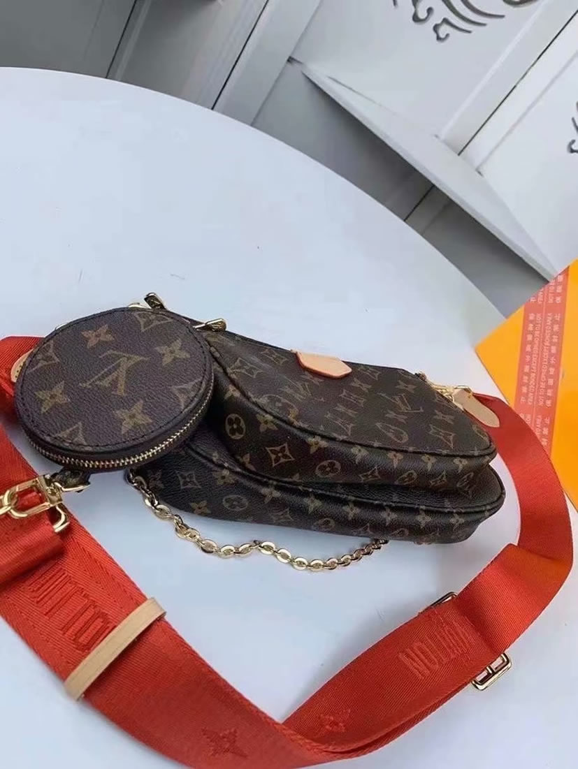 ルイ・ヴィトン ミュルティ・ポシェット・アクセソワール モノグラム m44823