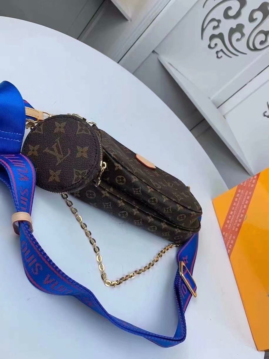 ルイ・ヴィトン ミュルティ・ポシェット・アクセソワール モノグラム m44823