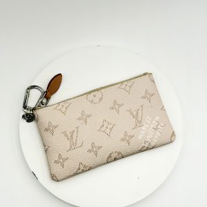 ルイ・ヴィトン ポシェット・クレ モノグラム・ヴェルニ クリーム m27141 (复制)