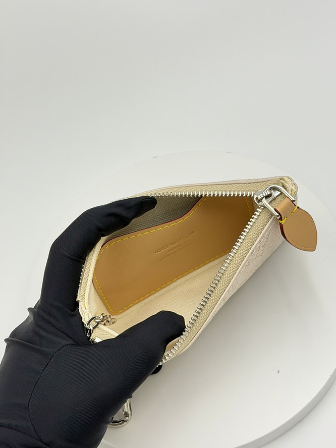 ルイ・ヴィトン ポシェット・クレ モノグラム・ヴェルニ クリーム m27141 (复制)