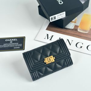 ルイ・ヴィトン ポシェット・クレ モノグラム・ヴェルニ クリーム m27113 (复制)