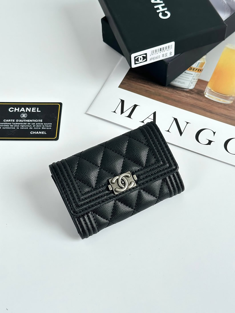 シャネル ボーイシャネル フラップ ウォレット キャビアスキン ブラック シルバー金具 a80603 (复制)