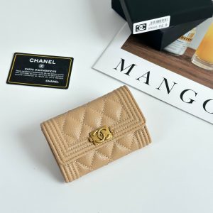 シャネル ボーイシャネル フラップ ウォレット キャビアスキン ベージュ a80603