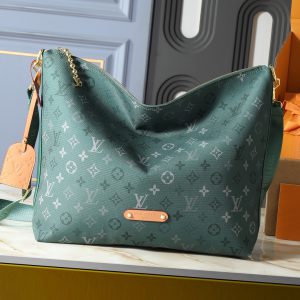 ルイ・ヴィトン モノグラム キャリーオール nm mm フォレストグリーン m27856