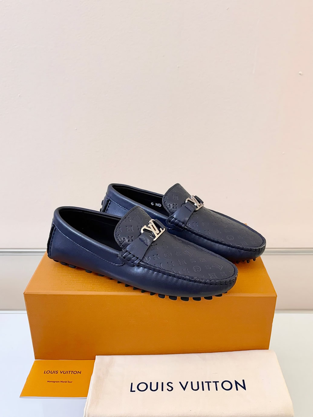 ルイ・ヴィトン アリゾナ ライン ローファー モノグラム・シャドウ ネイビー shoes021