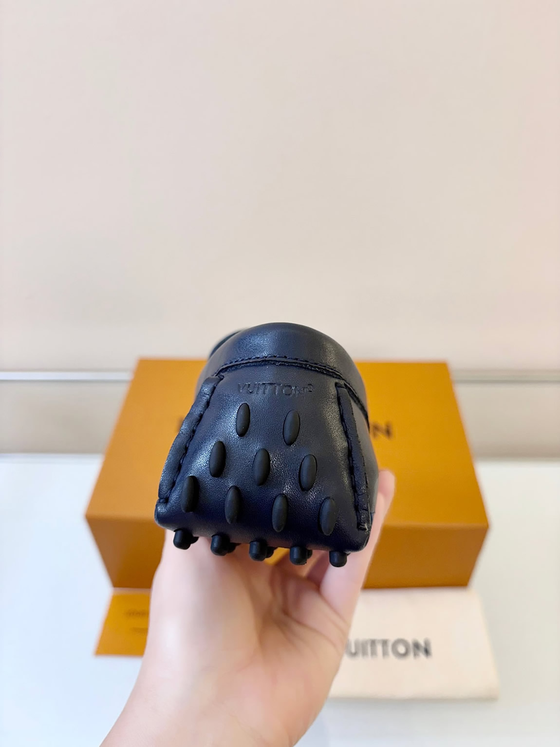 ルイ・ヴィトン アリゾナ ライン ローファー モノグラム・シャドウ ネイビー shoes021