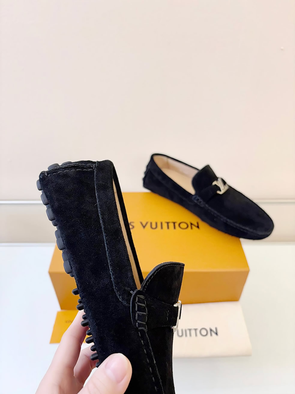 ルイ・ヴィトン アリゾナ ライン ローファー スエード ブラック shoes023