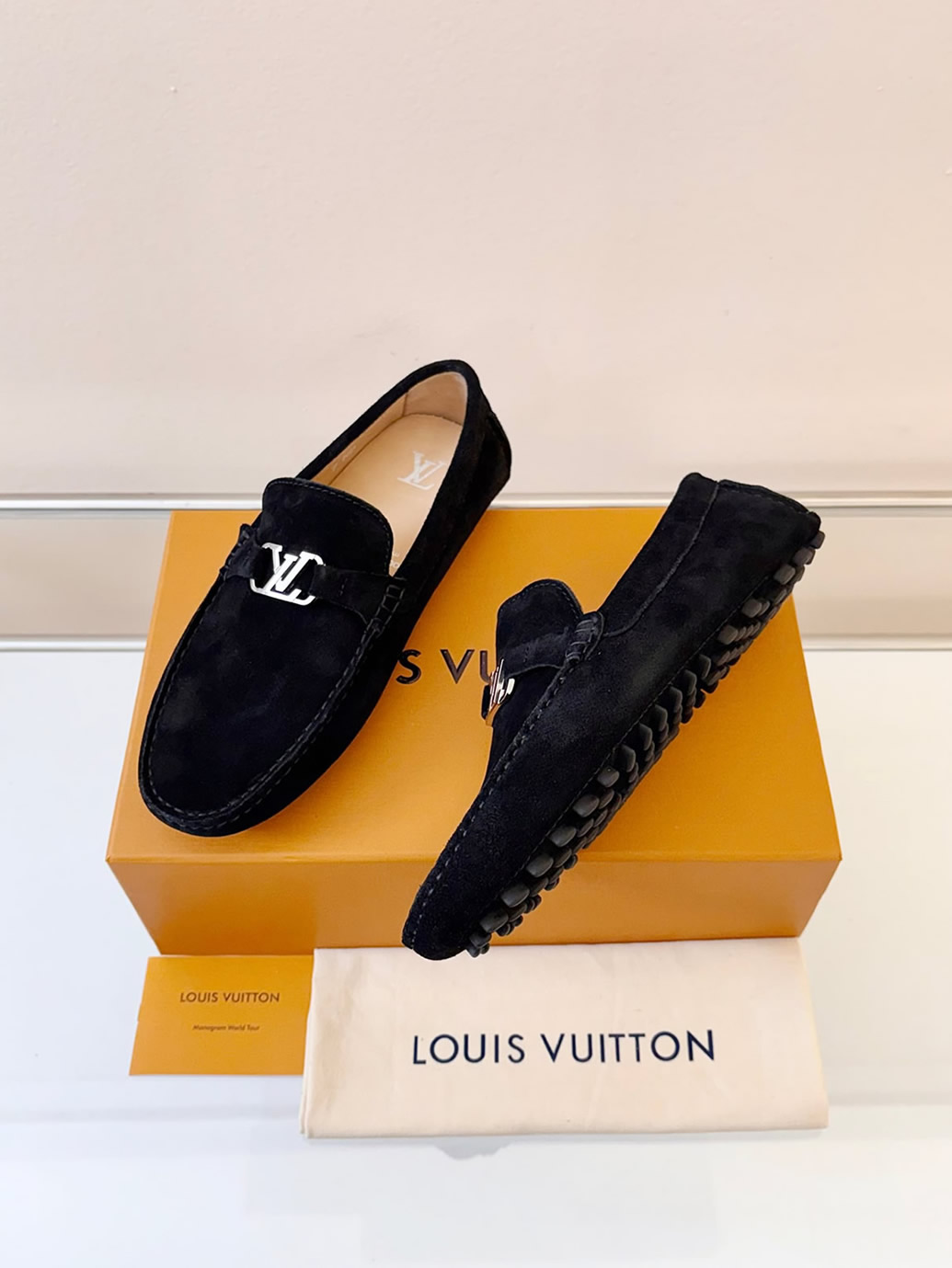 ルイ・ヴィトン アリゾナ ライン ローファー スエード ブラック shoes023