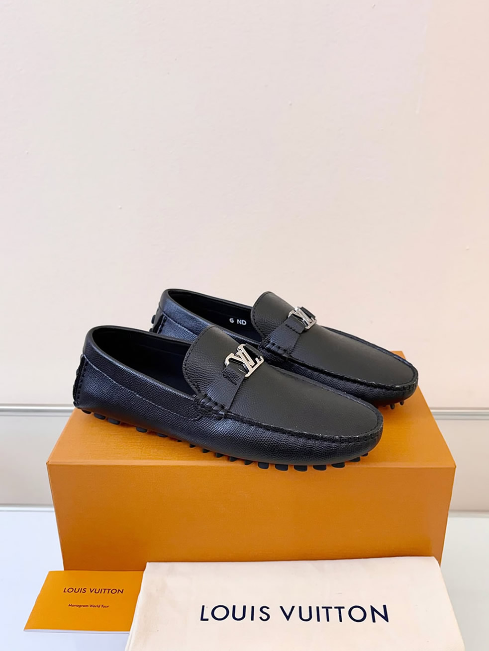 ルイ・ヴィトン アリゾナ ライン ローファー タイガ ブラック shoes018