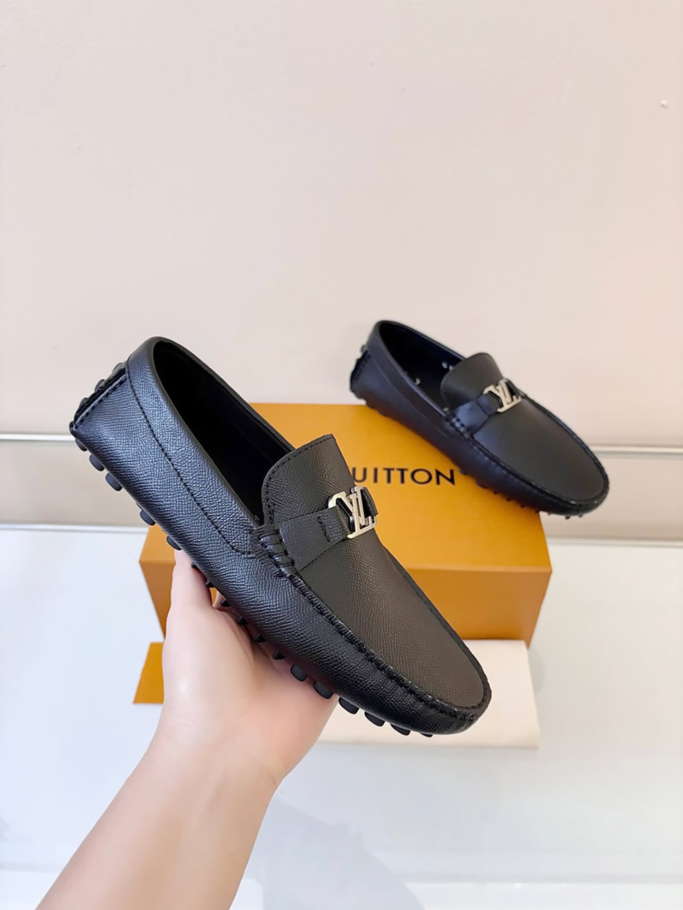 ルイ・ヴィトン アリゾナ ライン ローファー タイガ ブラック shoes018