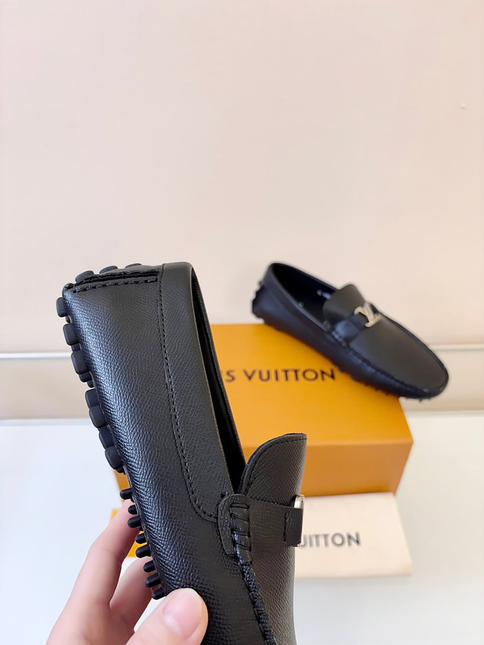 ルイ・ヴィトン アリゾナ ライン ローファー タイガ ブラック shoes018