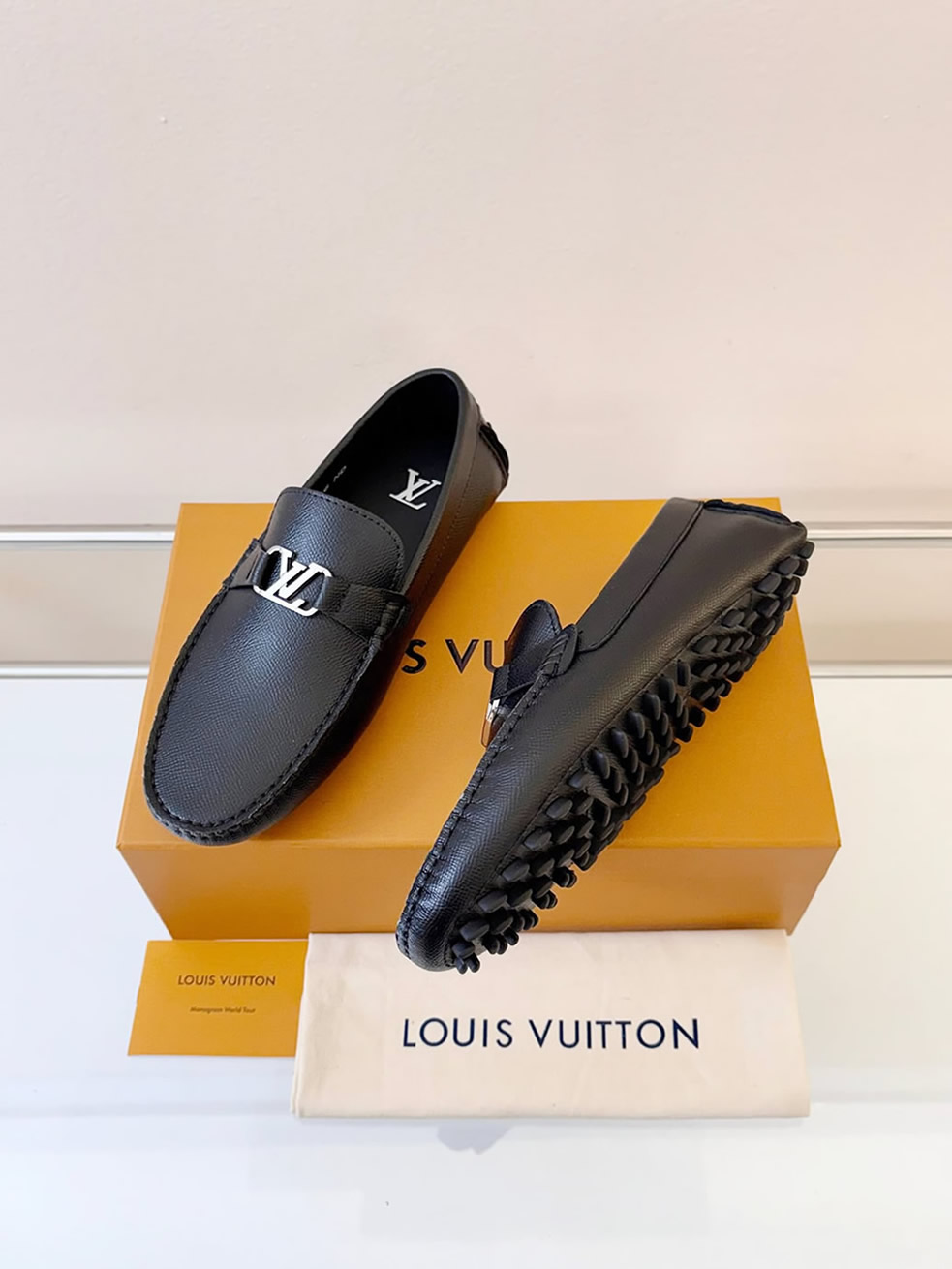 ルイ・ヴィトン アリゾナ ライン ローファー タイガ ブラック shoes018