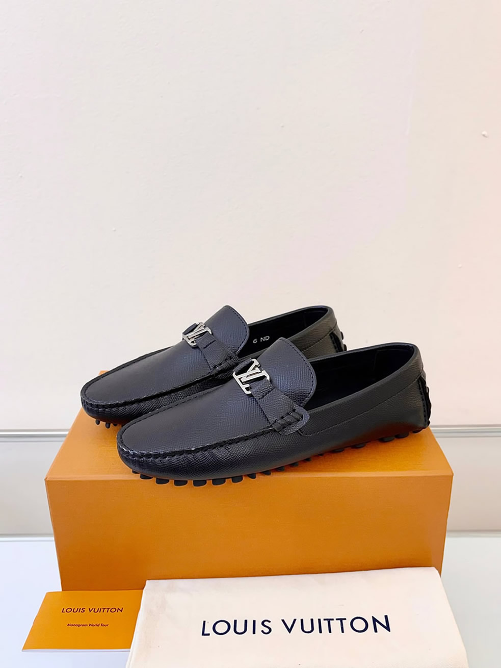 ルイ・ヴィトン アリゾナ ライン ローファー タイガ ブラック shoes018