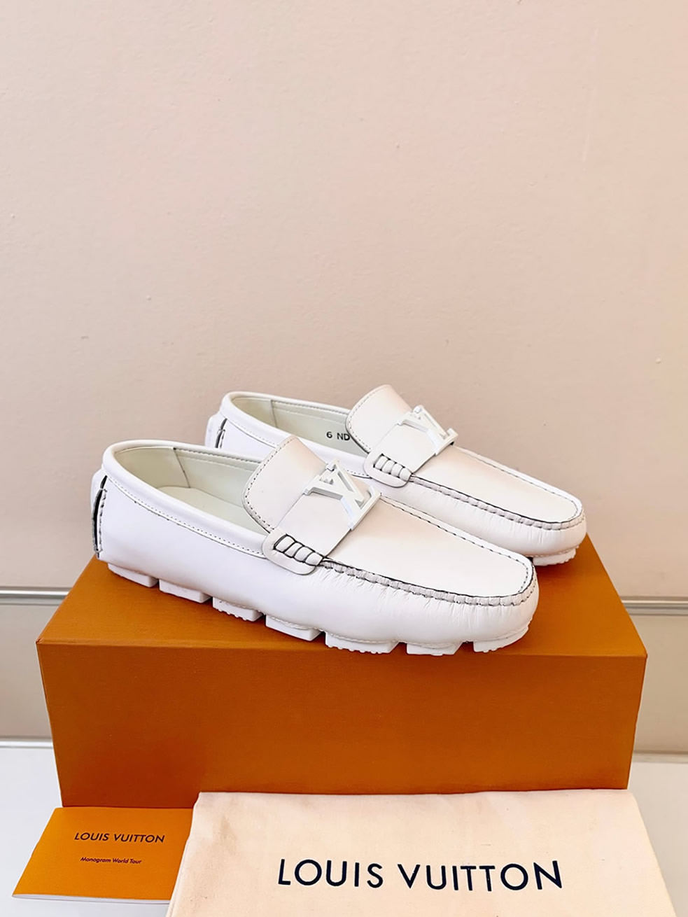 ルイ・ヴィトン アリゾナ ライン ローファー レザー ホワイト shoes032