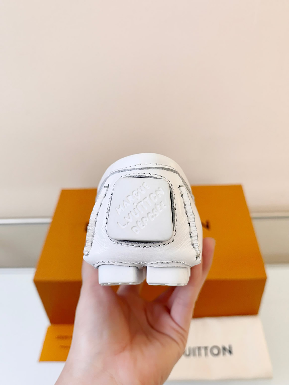 ルイ・ヴィトン アリゾナ ライン ローファー レザー ホワイト shoes032