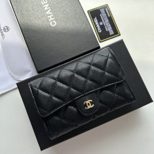 シャネル クラシック スモール フラップ ウォレット キャビアスキン ブラック chg50073