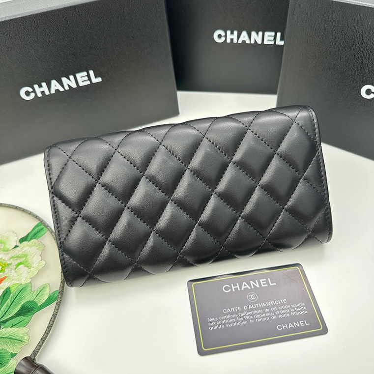 シャネル19 ロング フラップ ウォレット ラムスキン ブラック ゴールド金具 chg8002