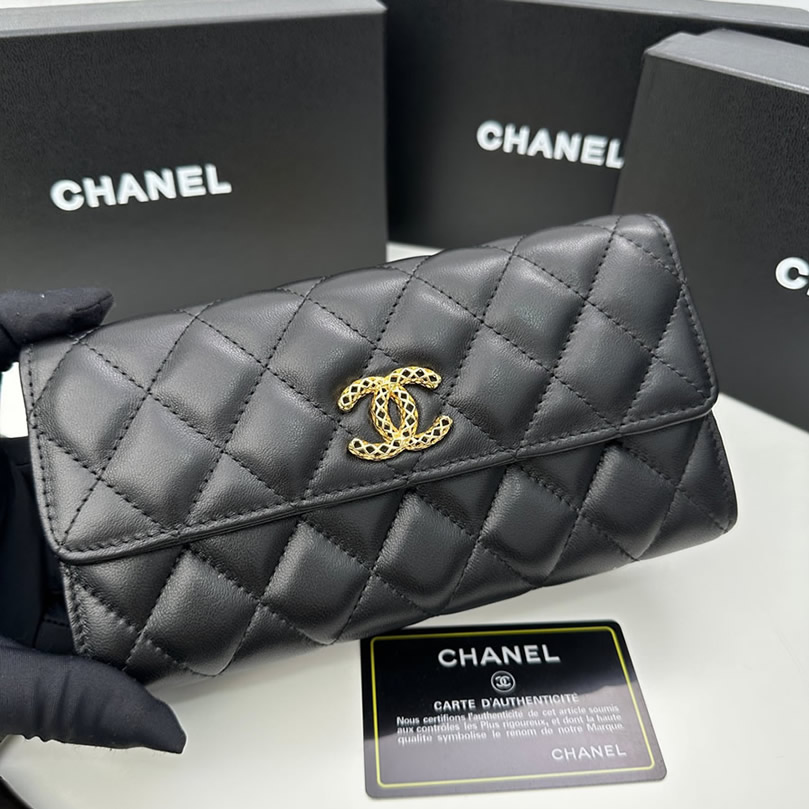 シャネル19 ロング フラップ ウォレット ラムスキン ブラック ゴールド金具 chg8002