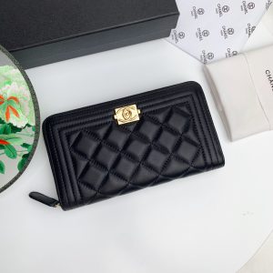 ボーイ シャネル ジップ ウォレット ラムスキン ブラック ゴールド金具 chg88711