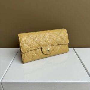 シャネル フラップ ウォレット キャビア ベージュ g金具 chg50095